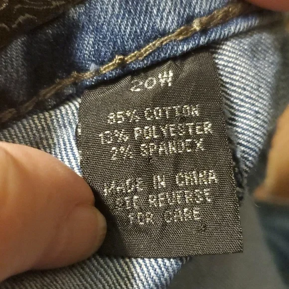 Baccini light wash rhinestones jeans - Picture 5 of 7